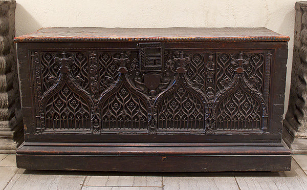 :Chest early 16th century-16x12