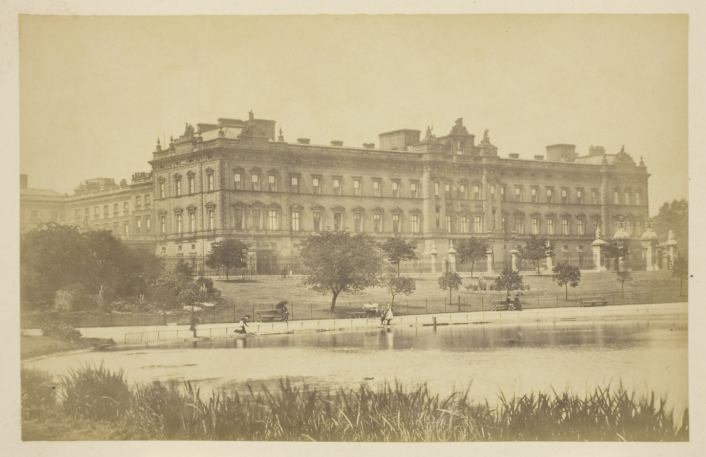 Buckingham Palace -  Artist unknown,  Poster Print Wall Art