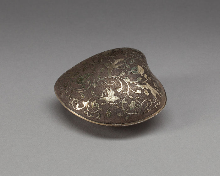 Box in the Form of a Clamshell: China,16x12