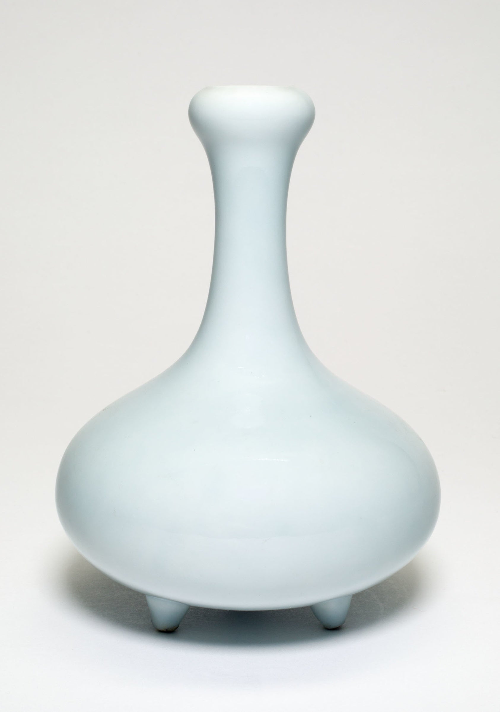 Bulbous-Shaped Vase: China,16x12"(A3) Poster