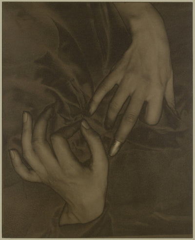 Georgia O'Keeffe—Hands and Thimble: Alfred Stieglitz,16x12"(A3) Poster