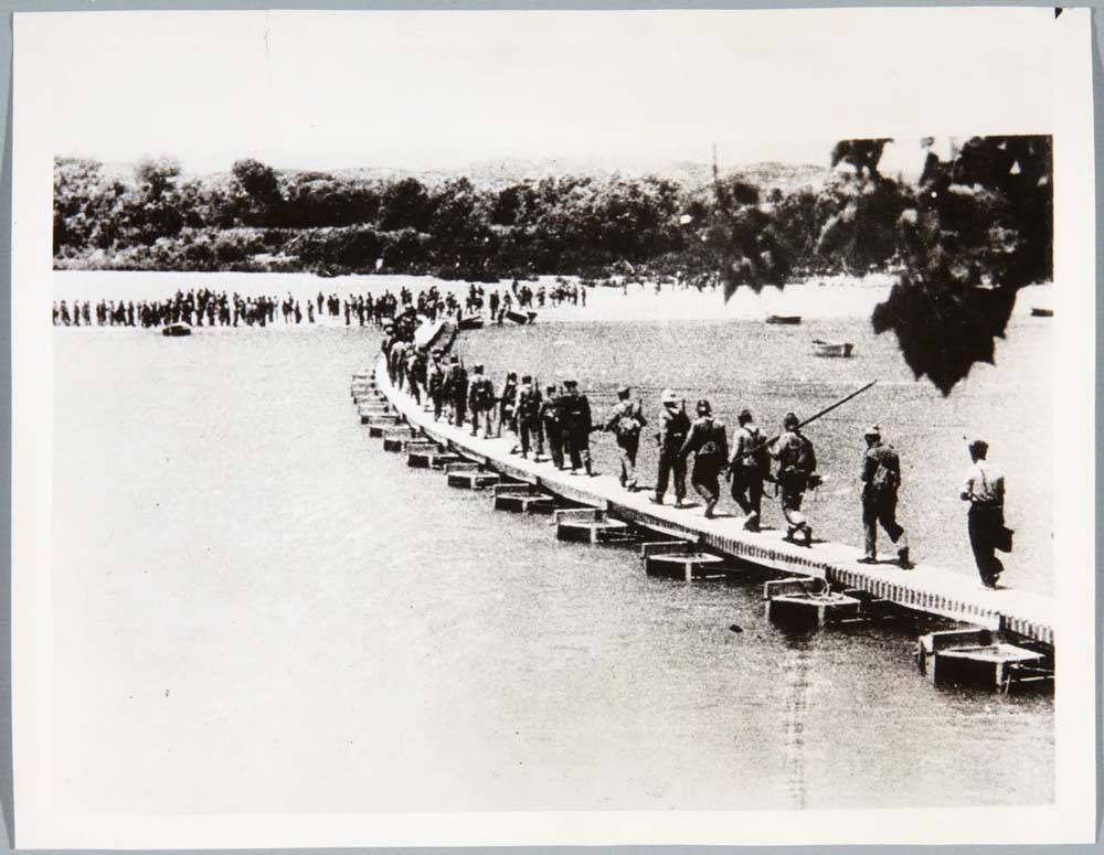 forces of spanish government crossing ebro by Unknown, 12x8" (A4) Poster