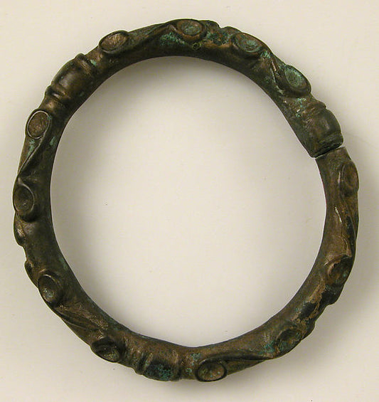 :Bracelet with Spiral Designs 2nd century B.C.-16x12"(A3) Poster