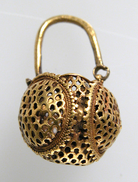 :Gold "Basket" Earring 6th century-16x12"(A3) Poster