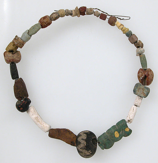 :Beaded Necklace 600–700-16x12"(A3) Poster