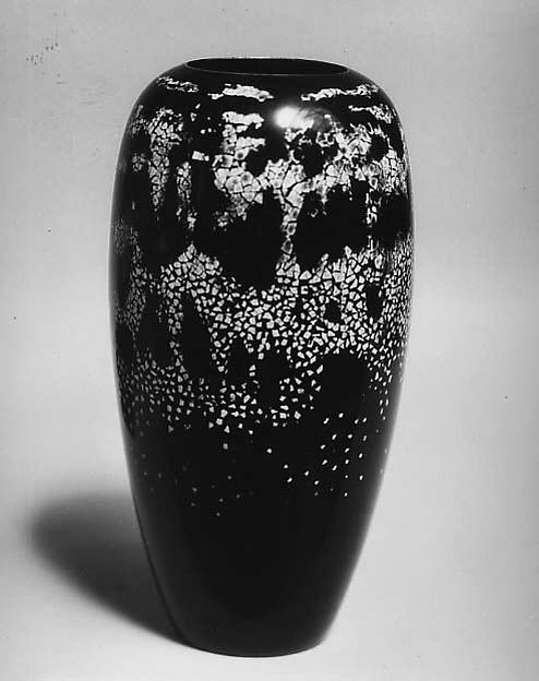 :Vase c1923-16x12"(A3) Poster