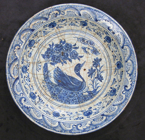 :Dish with a Swimming Duck 16th century-16x12