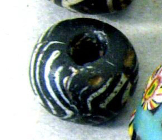 :String of Beads 9th–12th century-16x12"(A3) Poster